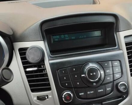 Білий Шевроле Круз, об'ємом двигуна 1.6 л та пробігом 139 тис. км за 6500 $, фото 17 на Automoto.ua