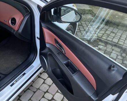 Білий Шевроле Круз, об'ємом двигуна 1.8 л та пробігом 210 тис. км за 6500 $, фото 4 на Automoto.ua