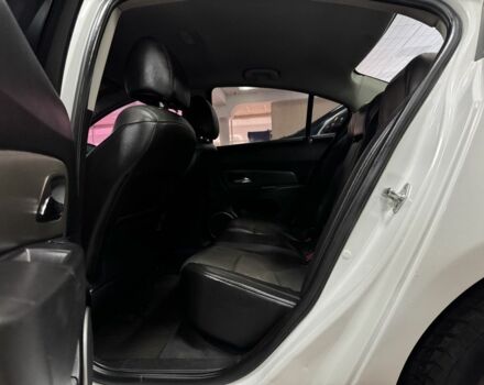 Білий Шевроле Круз, об'ємом двигуна 1.6 л та пробігом 111 тис. км за 6500 $, фото 7 на Automoto.ua