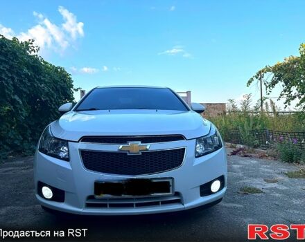 Білий Шевроле Круз, об'ємом двигуна 2 л та пробігом 0 тис. км за 6000 $, фото 3 на Automoto.ua