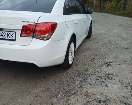 Белый Шевроле Круз, объемом двигателя 1.99 л и пробегом 231 тыс. км за 5800 $, фото 5 на Automoto.ua