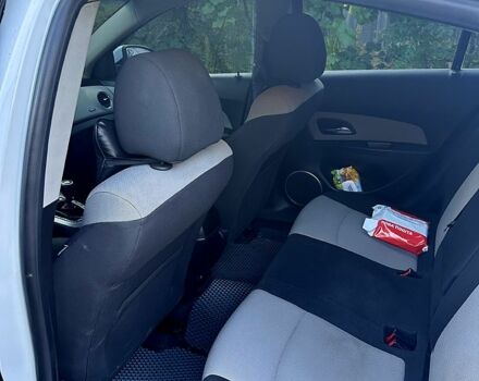 Білий Шевроле Круз, об'ємом двигуна 2 л та пробігом 0 тис. км за 6000 $, фото 6 на Automoto.ua