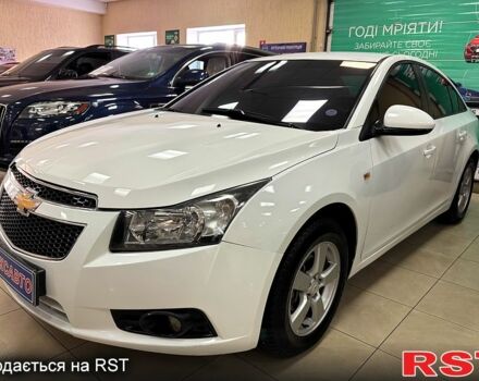 Белый Шевроле Круз, объемом двигателя 1.6 л и пробегом 111 тыс. км за 6500 $, фото 1 на Automoto.ua