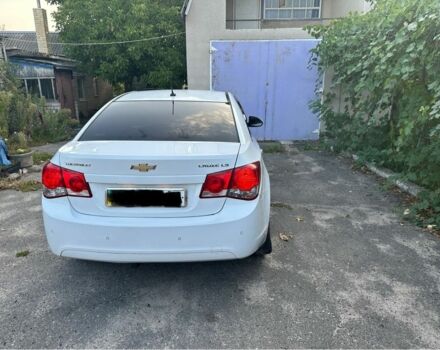 Белый Шевроле Круз, объемом двигателя 2 л и пробегом 237 тыс. км за 6200 $, фото 5 на Automoto.ua