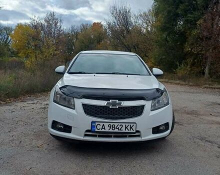 Белый Шевроле Круз, объемом двигателя 1.99 л и пробегом 231 тыс. км за 5800 $, фото 4 на Automoto.ua