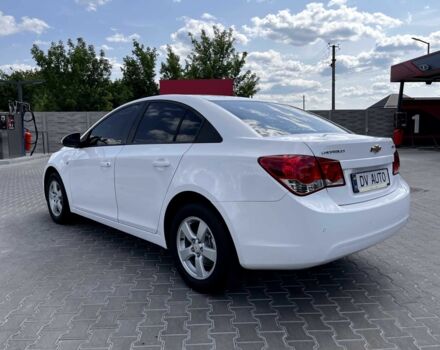 Белый Шевроле Круз, объемом двигателя 1.6 л и пробегом 135 тыс. км за 6150 $, фото 2 на Automoto.ua