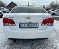 Белый Шевроле Круз, объемом двигателя 2 л и пробегом 217 тыс. км за 5900 $, фото 4 на Automoto.ua