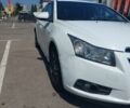 Белый Шевроле Круз, объемом двигателя 2 л и пробегом 290 тыс. км за 3500 $, фото 2 на Automoto.ua