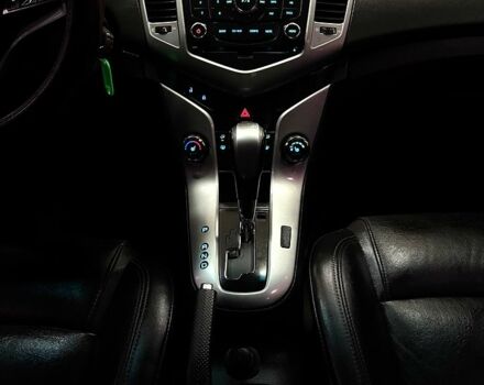 Белый Шевроле Круз, объемом двигателя 1.6 л и пробегом 111 тыс. км за 6500 $, фото 7 на Automoto.ua