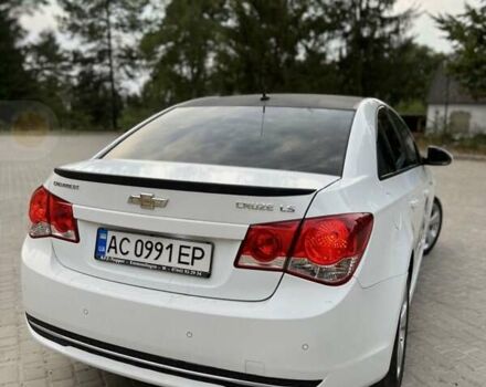 Белый Шевроле Круз, объемом двигателя 1.6 л и пробегом 224 тыс. км за 6300 $, фото 4 на Automoto.ua
