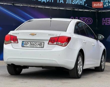Белый Шевроле Круз, объемом двигателя 2 л и пробегом 183 тыс. км за 6599 $, фото 6 на Automoto.ua