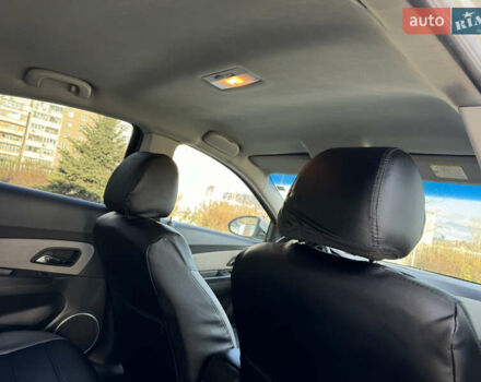 Білий Шевроле Круз, об'ємом двигуна 2 л та пробігом 186 тис. км за 6300 $, фото 15 на Automoto.ua