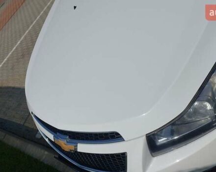 Белый Шевроле Круз, объемом двигателя 1.8 л и пробегом 157 тыс. км за 7400 $, фото 3 на Automoto.ua