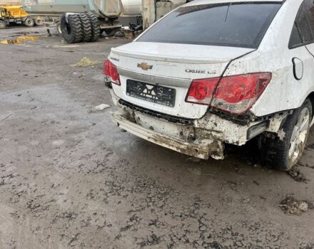 Білий Шевроле Круз, об'ємом двигуна 1.8 л та пробігом 205 тис. км за 3300 $, фото 4 на Automoto.ua
