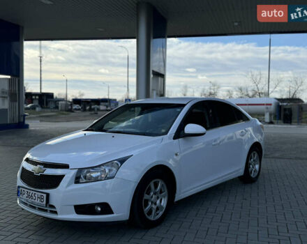 Білий Шевроле Круз, об'ємом двигуна 2 л та пробігом 186 тис. км за 6300 $, фото 2 на Automoto.ua