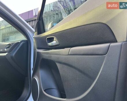 Белый Шевроле Круз, объемом двигателя 1.36 л и пробегом 245 тыс. км за 6400 $, фото 8 на Automoto.ua