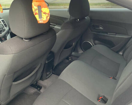 Белый Шевроле Круз, объемом двигателя 1.36 л и пробегом 249 тыс. км за 5900 $, фото 9 на Automoto.ua