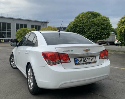 Белый Шевроле Круз, объемом двигателя 1.36 л и пробегом 249 тыс. км за 5900 $, фото 7 на Automoto.ua