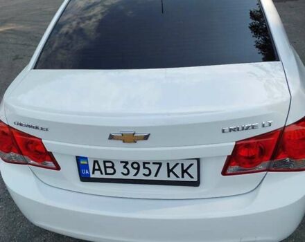 Белый Шевроле Круз, объемом двигателя 1.8 л и пробегом 157 тыс. км за 7400 $, фото 16 на Automoto.ua