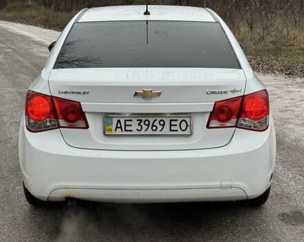 Белый Шевроле Круз, объемом двигателя 1.8 л и пробегом 250 тыс. км за 5700 $, фото 10 на Automoto.ua