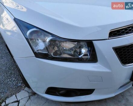 Білий Шевроле Круз, об'ємом двигуна 1.8 л та пробігом 139 тис. км за 9000 $, фото 1 на Automoto.ua