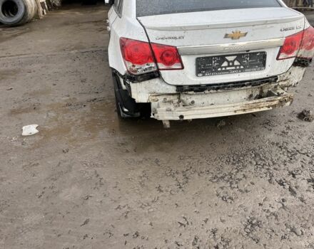 Білий Шевроле Круз, об'ємом двигуна 1.8 л та пробігом 205 тис. км за 3300 $, фото 1 на Automoto.ua