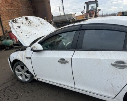 Білий Шевроле Круз, об'ємом двигуна 1.8 л та пробігом 205 тис. км за 3300 $, фото 3 на Automoto.ua