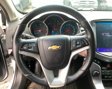 Белый Шевроле Круз, объемом двигателя 2 л и пробегом 212 тыс. км за 8190 $, фото 25 на Automoto.ua