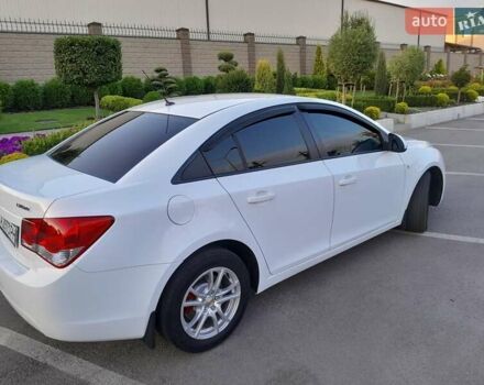 Білий Шевроле Круз, об'ємом двигуна 1.6 л та пробігом 147 тис. км за 7900 $, фото 7 на Automoto.ua