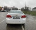 Белый Шевроле Круз, объемом двигателя 2 л и пробегом 257 тыс. км за 6900 $, фото 9 на Automoto.ua