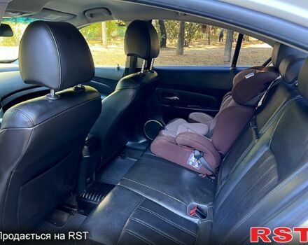 Белый Шевроле Круз, объемом двигателя 1.8 л и пробегом 121 тыс. км за 6700 $, фото 7 на Automoto.ua