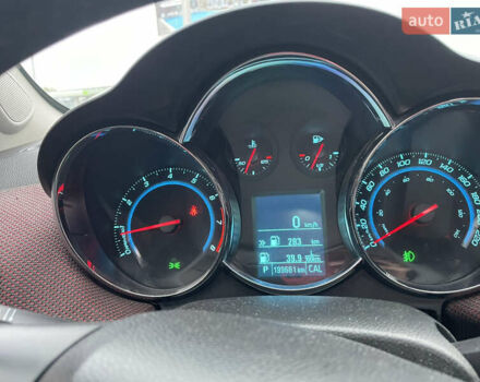 Белый Шевроле Круз, объемом двигателя 1.36 л и пробегом 199 тыс. км за 7000 $, фото 19 на Automoto.ua