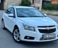 Белый Шевроле Круз, объемом двигателя 1.8 л и пробегом 290 тыс. км за 5500 $, фото 1 на Automoto.ua