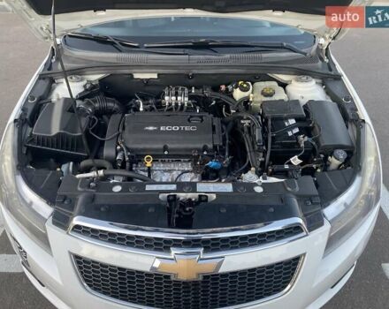 Белый Шевроле Круз, объемом двигателя 1.8 л и пробегом 111 тыс. км за 7300 $, фото 17 на Automoto.ua