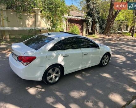 Белый Шевроле Круз, объемом двигателя 1.4 л и пробегом 167 тыс. км за 5000 $, фото 1 на Automoto.ua