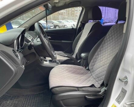 Білий Шевроле Круз, об'ємом двигуна 1.8 л та пробігом 168 тис. км за 7290 $, фото 8 на Automoto.ua