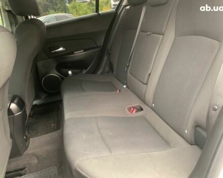 Белый Шевроле Круз, объемом двигателя 2 л и пробегом 212 тыс. км за 8190 $, фото 24 на Automoto.ua