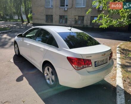 Белый Шевроле Круз, объемом двигателя 2 л и пробегом 212 тыс. км за 8500 $, фото 7 на Automoto.ua