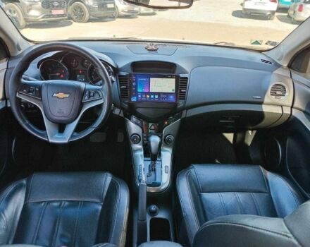 Белый Шевроле Круз, объемом двигателя 1.8 л и пробегом 198 тыс. км за 6690 $, фото 18 на Automoto.ua