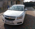 Белый Шевроле Круз, объемом двигателя 2 л и пробегом 270 тыс. км за 7750 $, фото 1 на Automoto.ua
