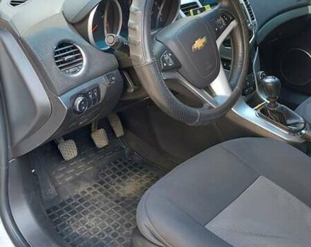 Білий Шевроле Круз, об'ємом двигуна 1.6 л та пробігом 114 тис. км за 7500 $, фото 6 на Automoto.ua