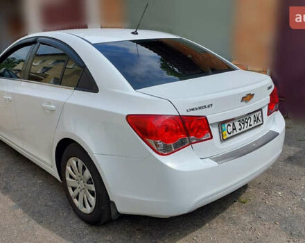 Білий Шевроле Круз, об'ємом двигуна 1.6 л та пробігом 114 тис. км за 7500 $, фото 4 на Automoto.ua