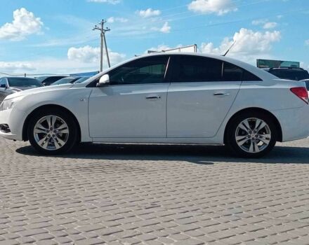 Белый Шевроле Круз, объемом двигателя 1.8 л и пробегом 198 тыс. км за 6690 $, фото 4 на Automoto.ua