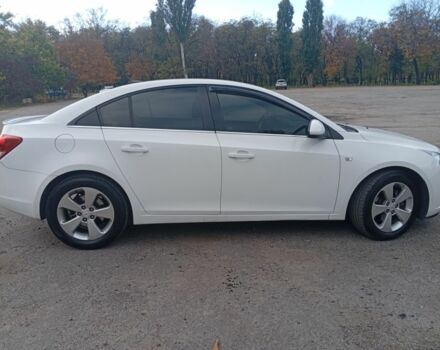 Белый Шевроле Круз, объемом двигателя 2 л и пробегом 166 тыс. км за 8000 $, фото 4 на Automoto.ua