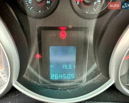Белый Шевроле Круз, объемом двигателя 1.8 л и пробегом 264 тыс. км за 6400 $, фото 14 на Automoto.ua