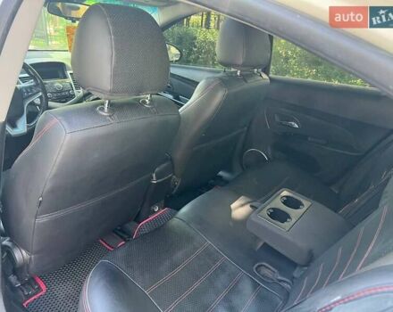 Белый Шевроле Круз, объемом двигателя 1.4 л и пробегом 167 тыс. км за 5000 $, фото 7 на Automoto.ua