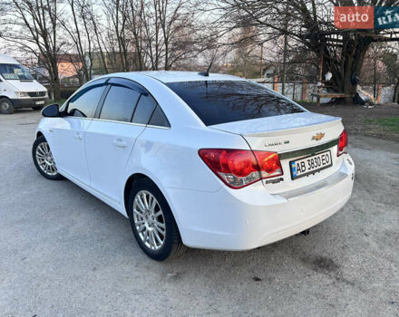 Белый Шевроле Круз, объемом двигателя 1.36 л и пробегом 152 тыс. км за 7000 $, фото 3 на Automoto.ua