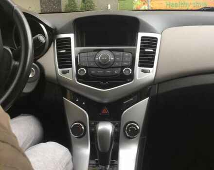 Белый Шевроле Круз, объемом двигателя 1.4 л и пробегом 230 тыс. км за 5800 $, фото 7 на Automoto.ua