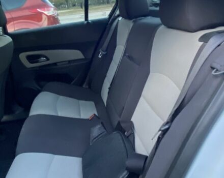 Белый Шевроле Круз, объемом двигателя 1.8 л и пробегом 199 тыс. км за 7900 $, фото 6 на Automoto.ua