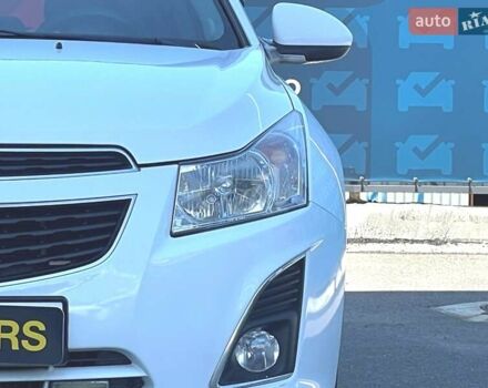 Белый Шевроле Круз, объемом двигателя 1.8 л и пробегом 124 тыс. км за 7500 $, фото 12 на Automoto.ua